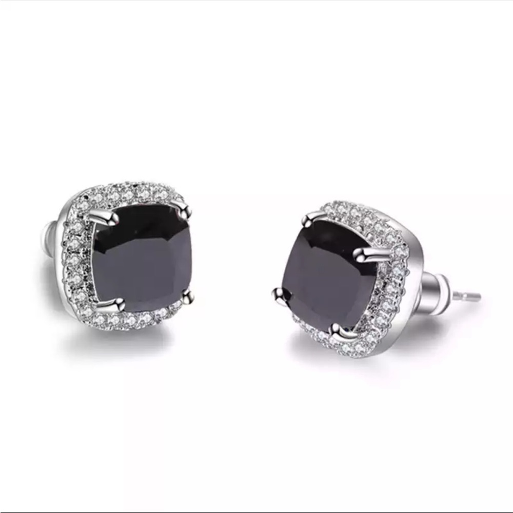 New 925 Silver Beautiful Square Sapphire Ring - Picture 2 of 2